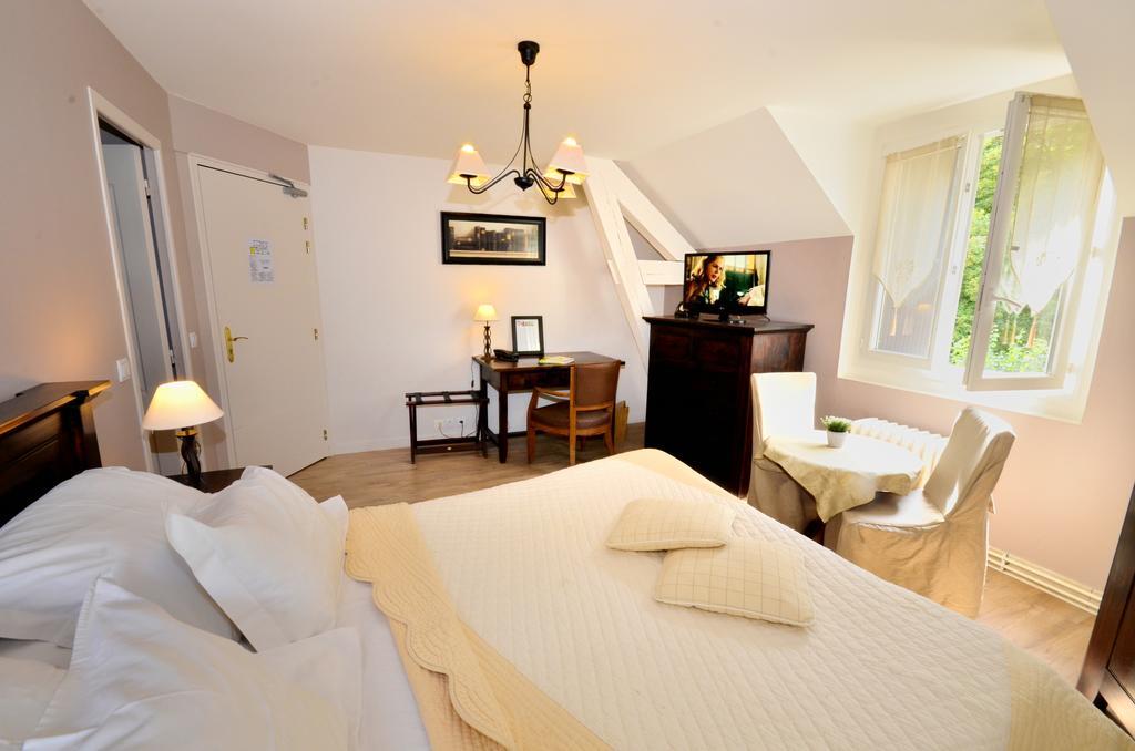 Logis Hotel De La Chapelle Milon-la-Chapelle Ngoại thất bức ảnh